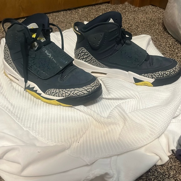 Jordan son of mars ‘Armory Navy’ - Picture 1 of 6